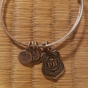 Police Alex and Ani